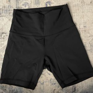 Lululemon, Wunder Train biker shorts, Size 6, Black, EUC.